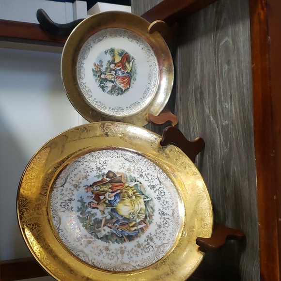 2 Gold Rimmed 22k gold Plates - Picture 2 of 7